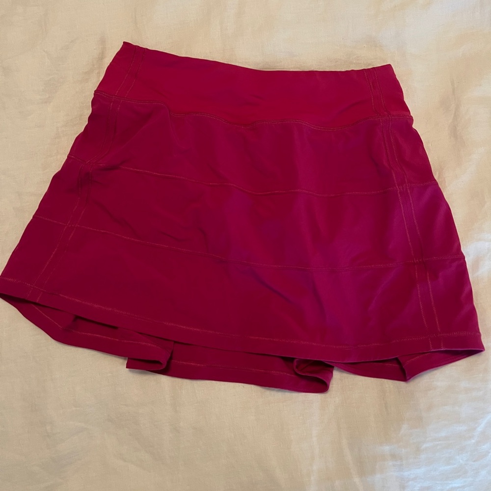 Lululemon pace rival mid rise skirt. 2.